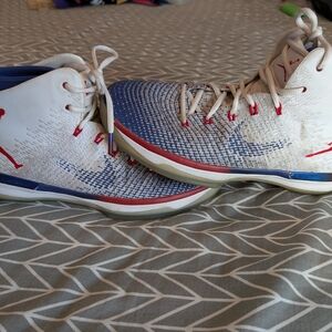 Jordan Athletic Shoes White and Blue